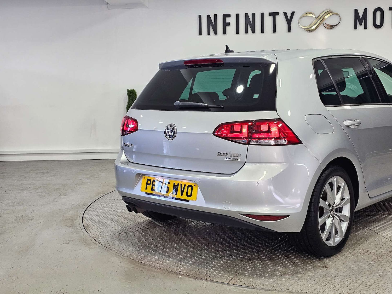 Used Volkswagen Golf 2015 for sale - 77151110: Photo 33