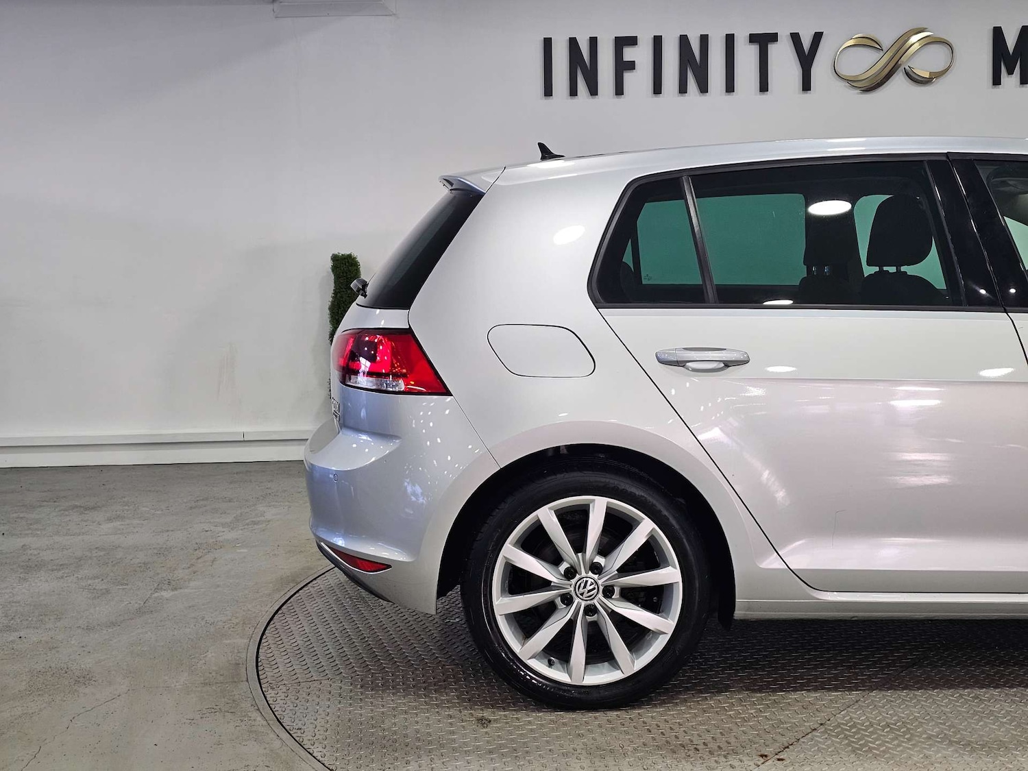 Used Volkswagen Golf 2015 for sale - 77151110: Photo 36