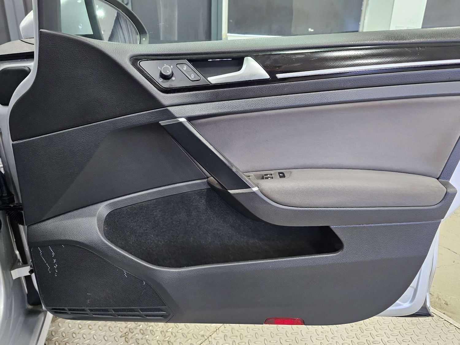 Used Volkswagen Golf 2015 for sale - 77151110: Photo 53