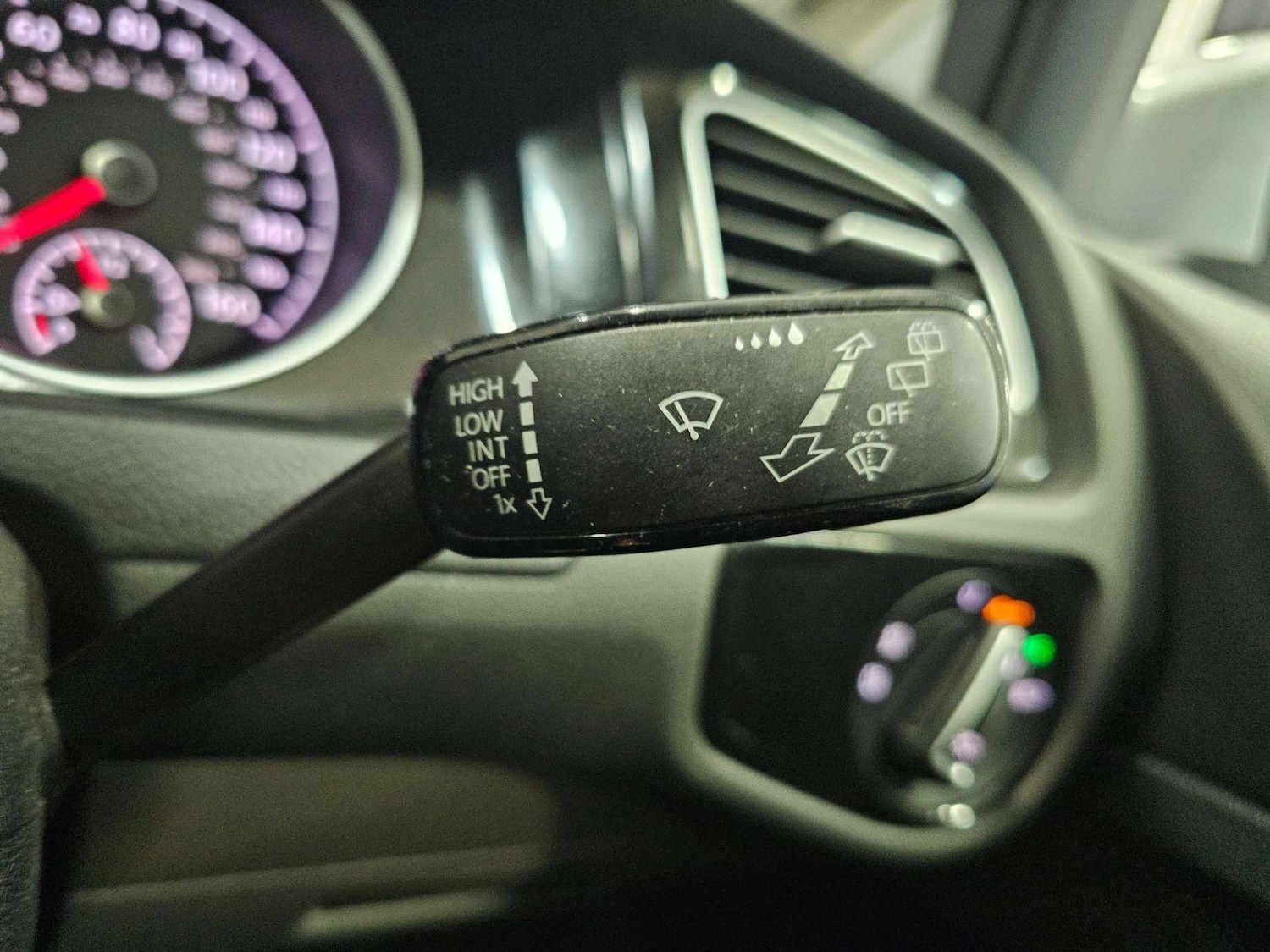 Used Volkswagen Golf 2015 for sale - 77151110: Photo 63