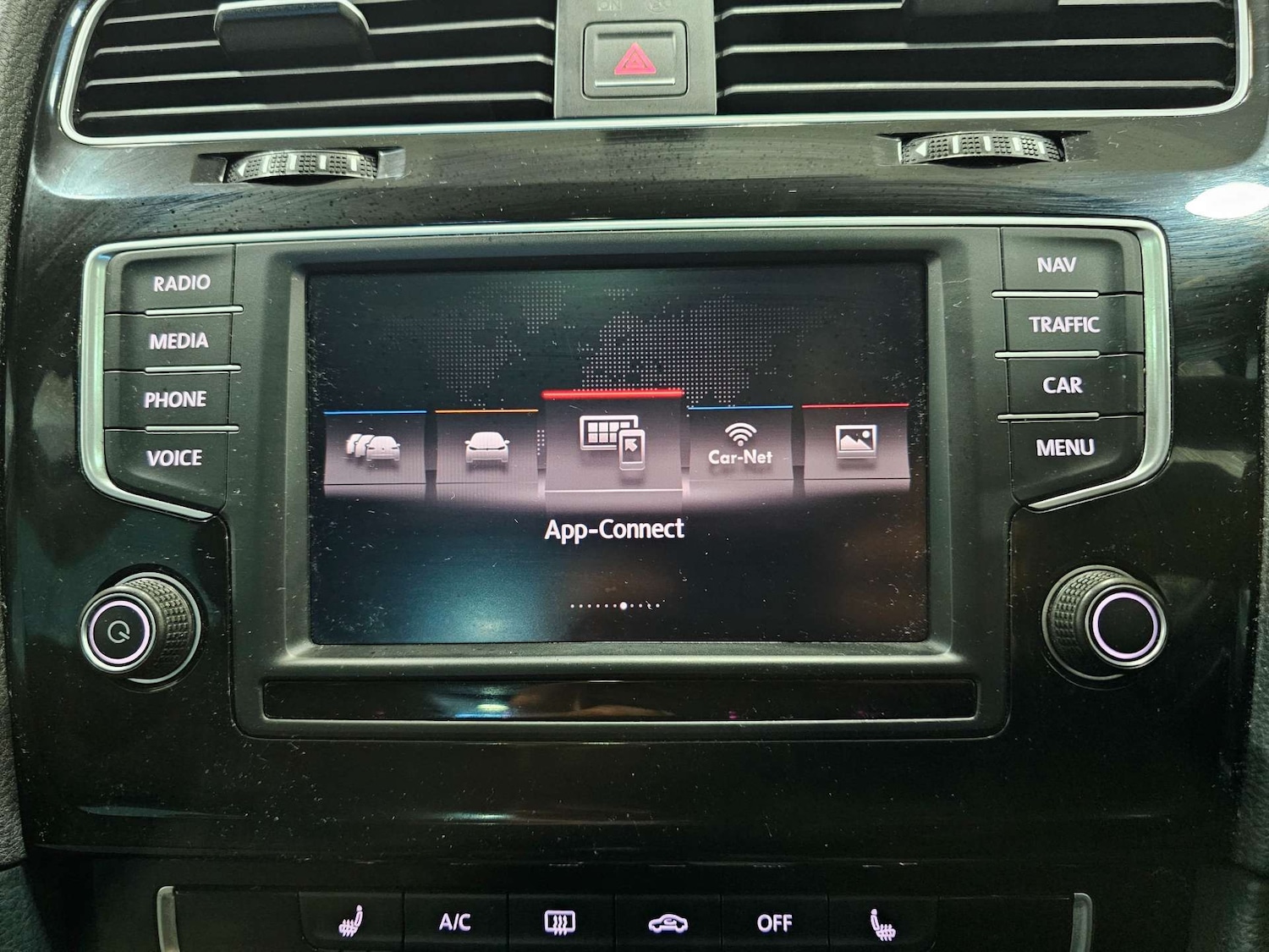 Used Volkswagen Golf 2015 for sale - 77151110: Photo 71