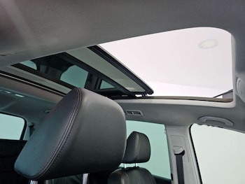 Used Volkswagen Sharan 2012 for sale - 79437373: Photo
