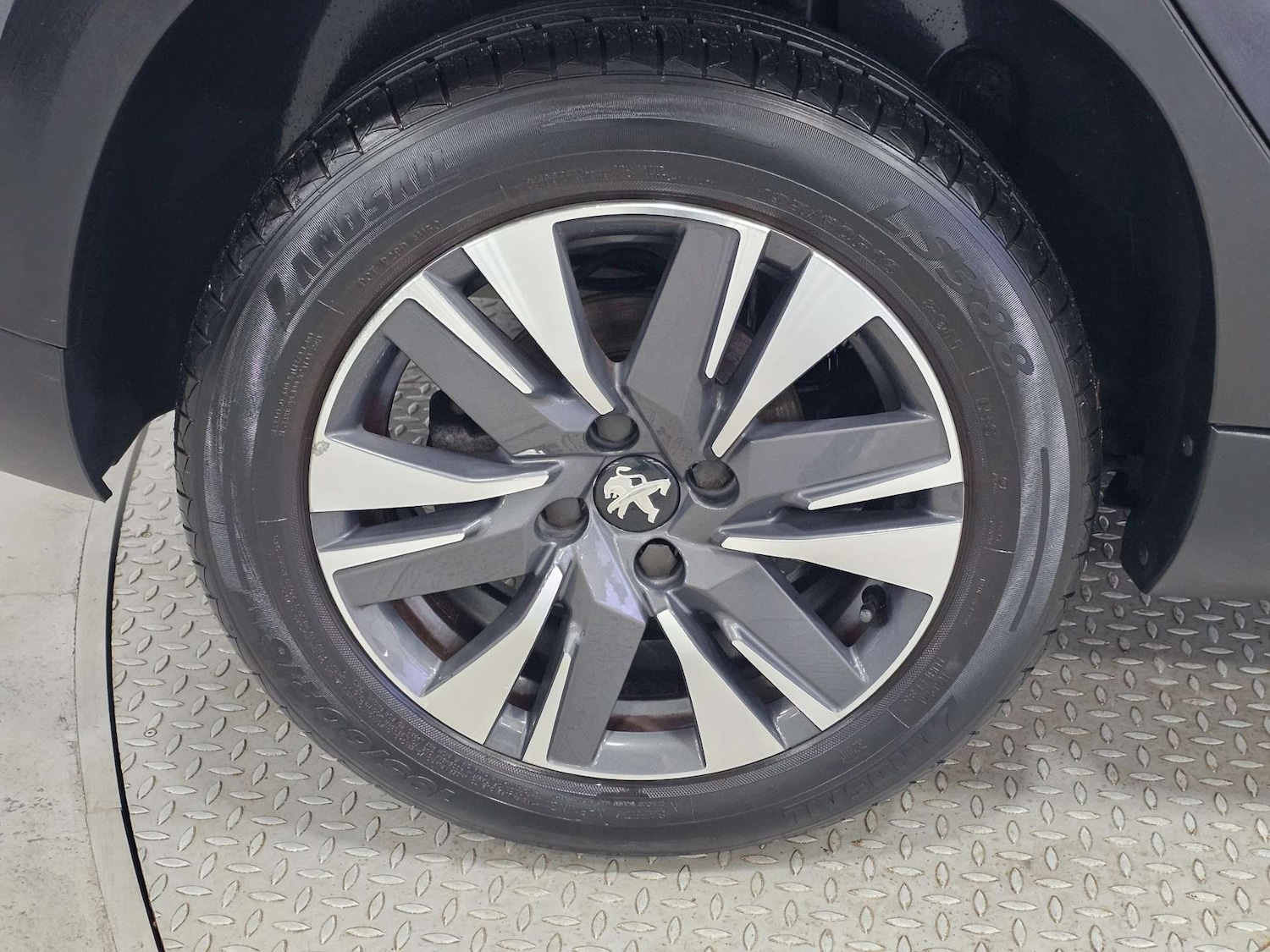 Used Peugeot 2008 2018 for sale - 77161977: Photo 23