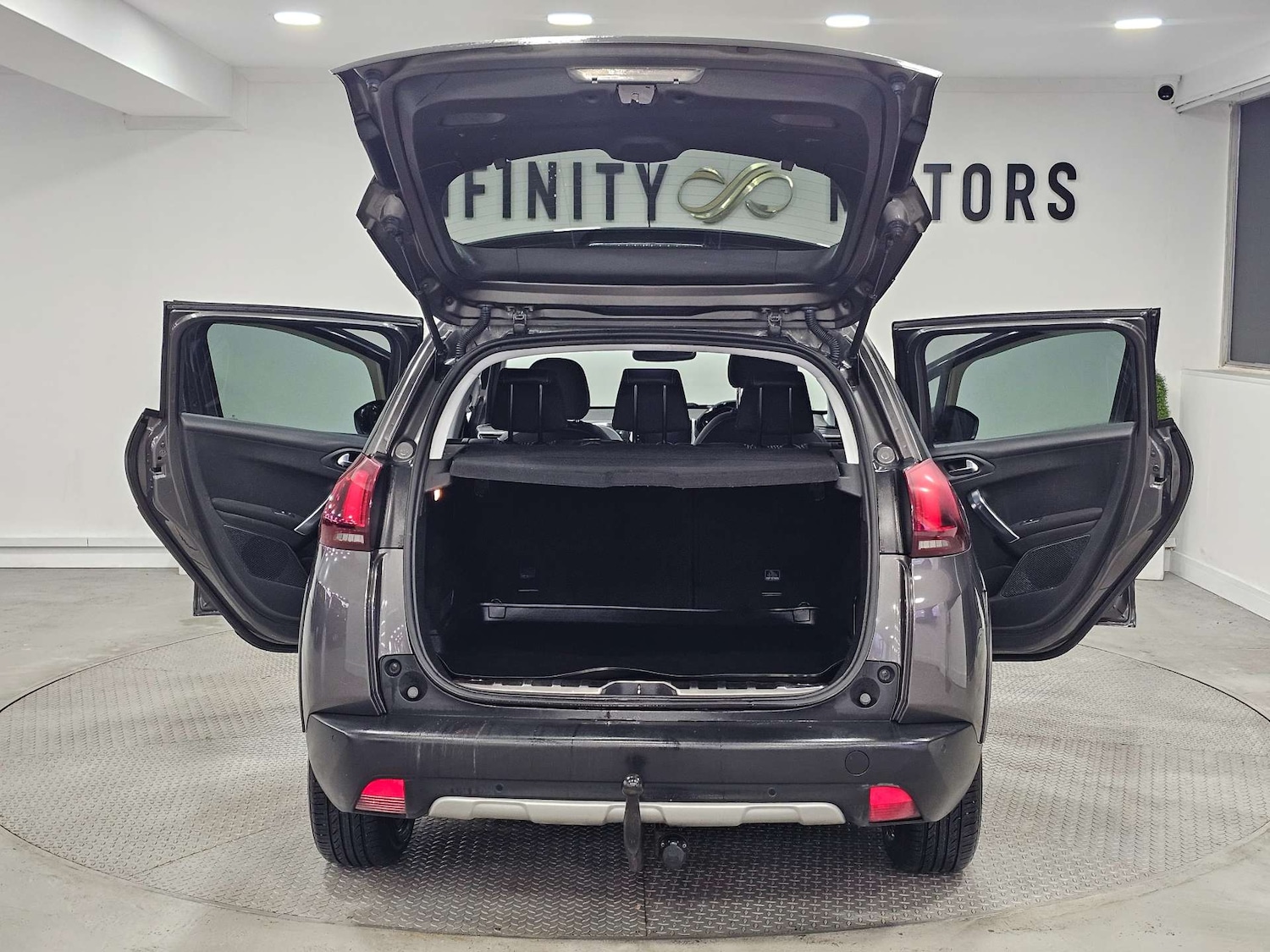 Used Peugeot 2008 2018 for sale - 77161977: Photo 44