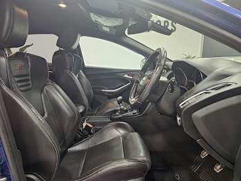 Used Ford Focus 2015 for sale - 77789080: Photo