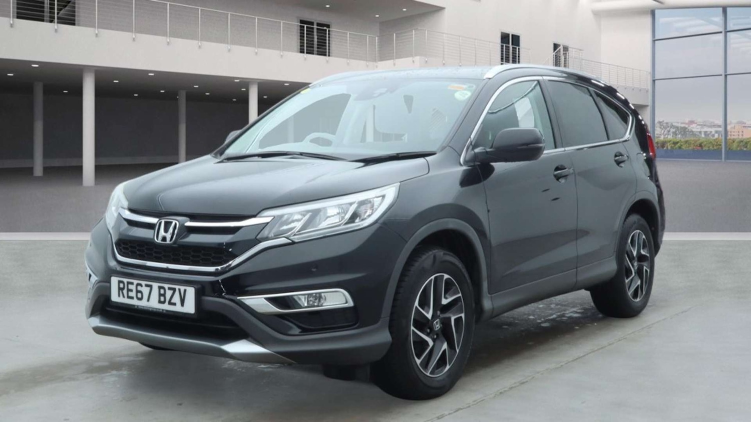 Used Honda CR-V 2017 for sale - 77047454: Photo 2