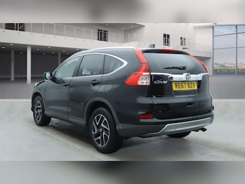 Used Honda CR-V 2017 for sale - 77047454: Photo