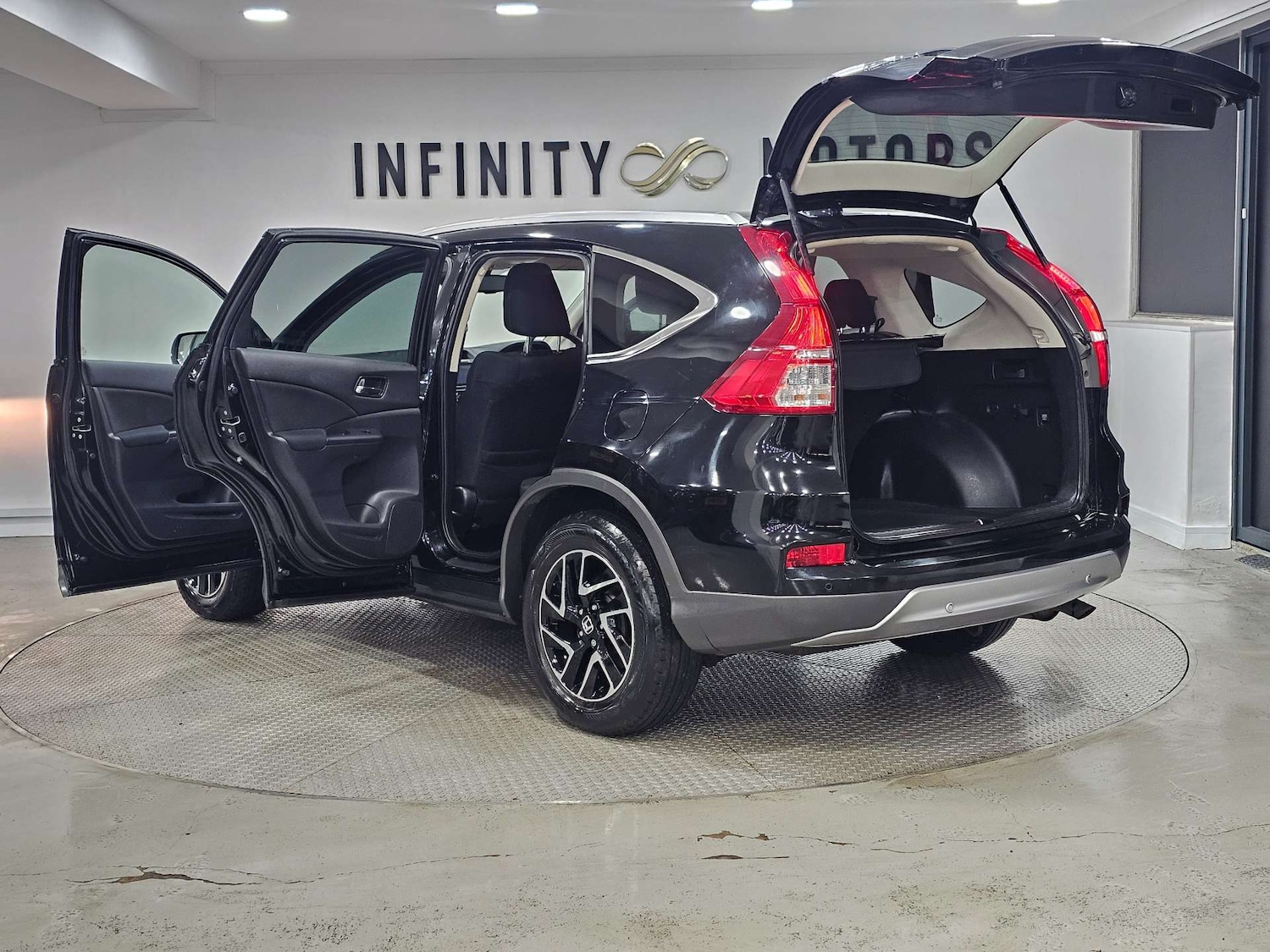 Used Honda CR-V 2017 for sale - 77047454: Photo 47