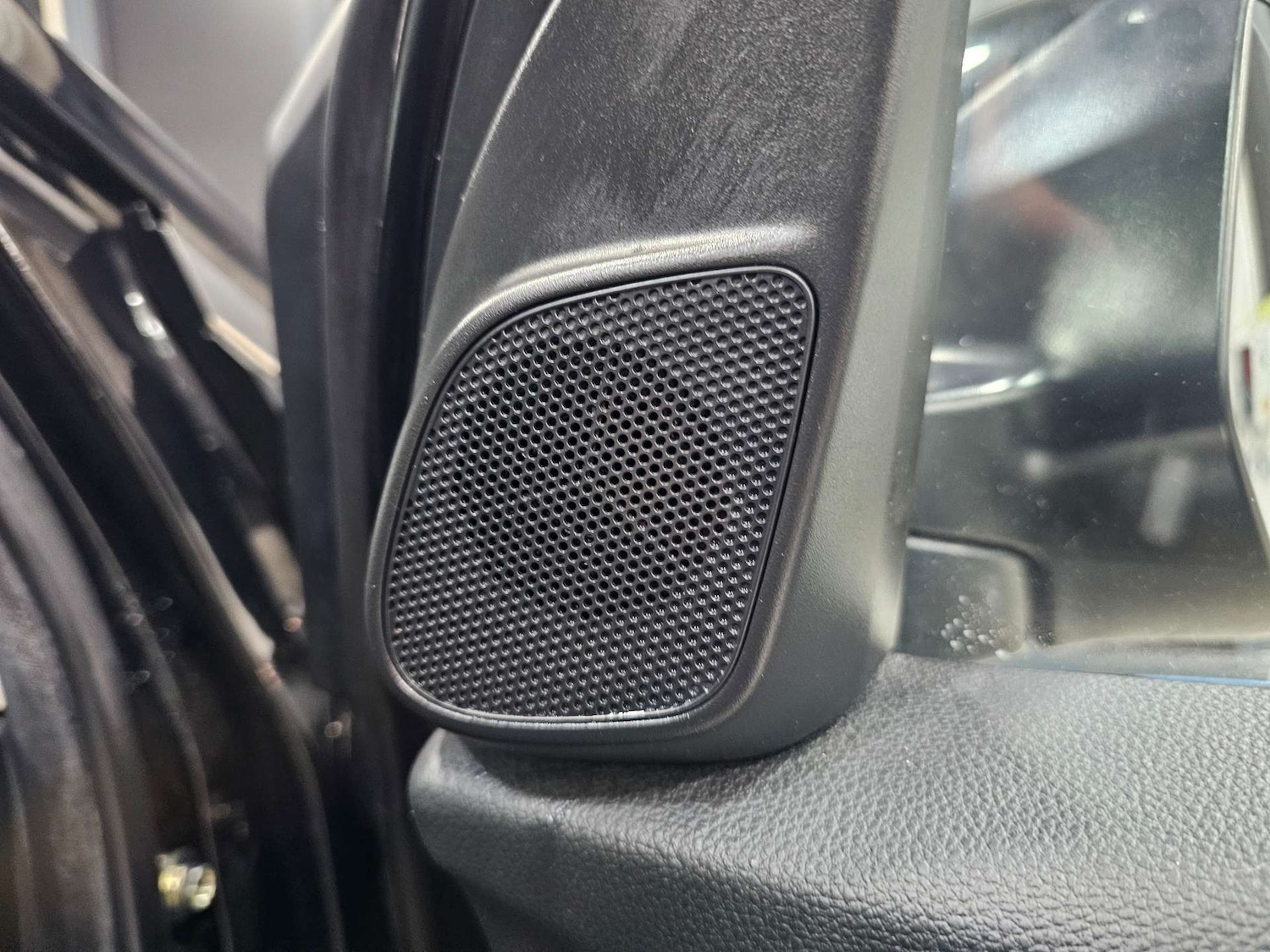 Used Honda CR-V 2017 for sale - 77047454: Photo 56