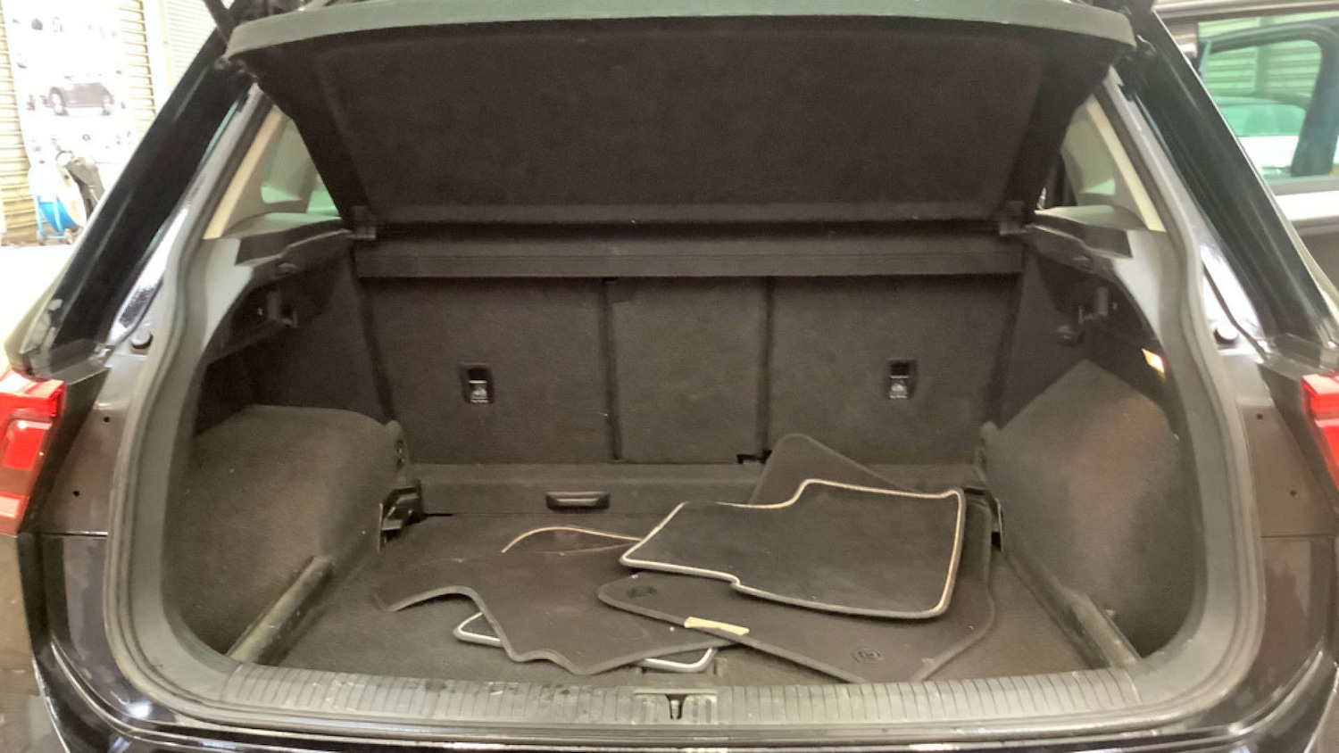 Used Volkswagen Tiguan 2017 for sale - 77643179: Photo 9