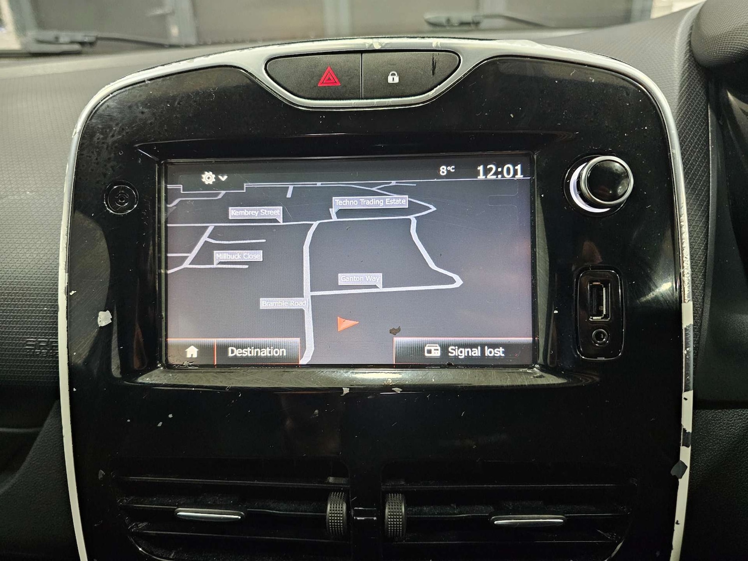 Used Renault Clio 2016 for sale - 77542688: Photo 2