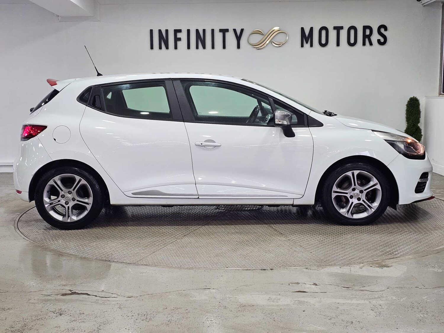 Used Renault Clio 2016 for sale - 77542688: Photo 35