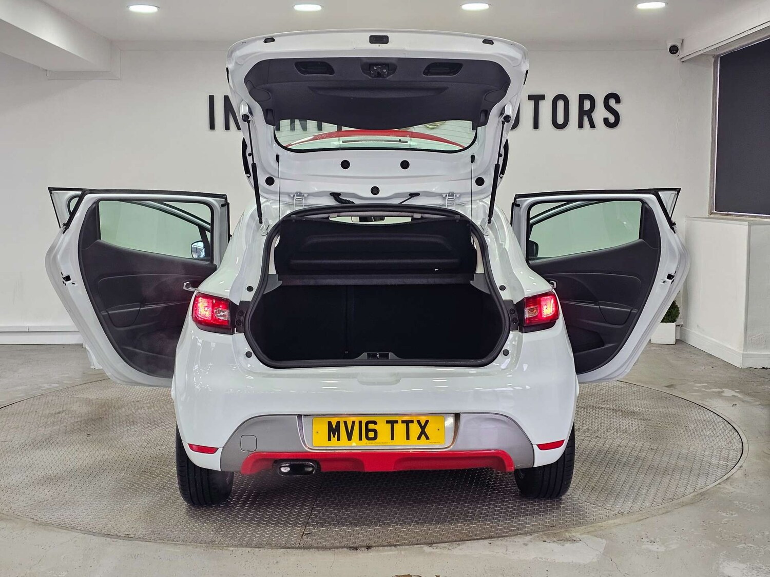 Used Renault Clio 2016 for sale - 77542688: Photo 48