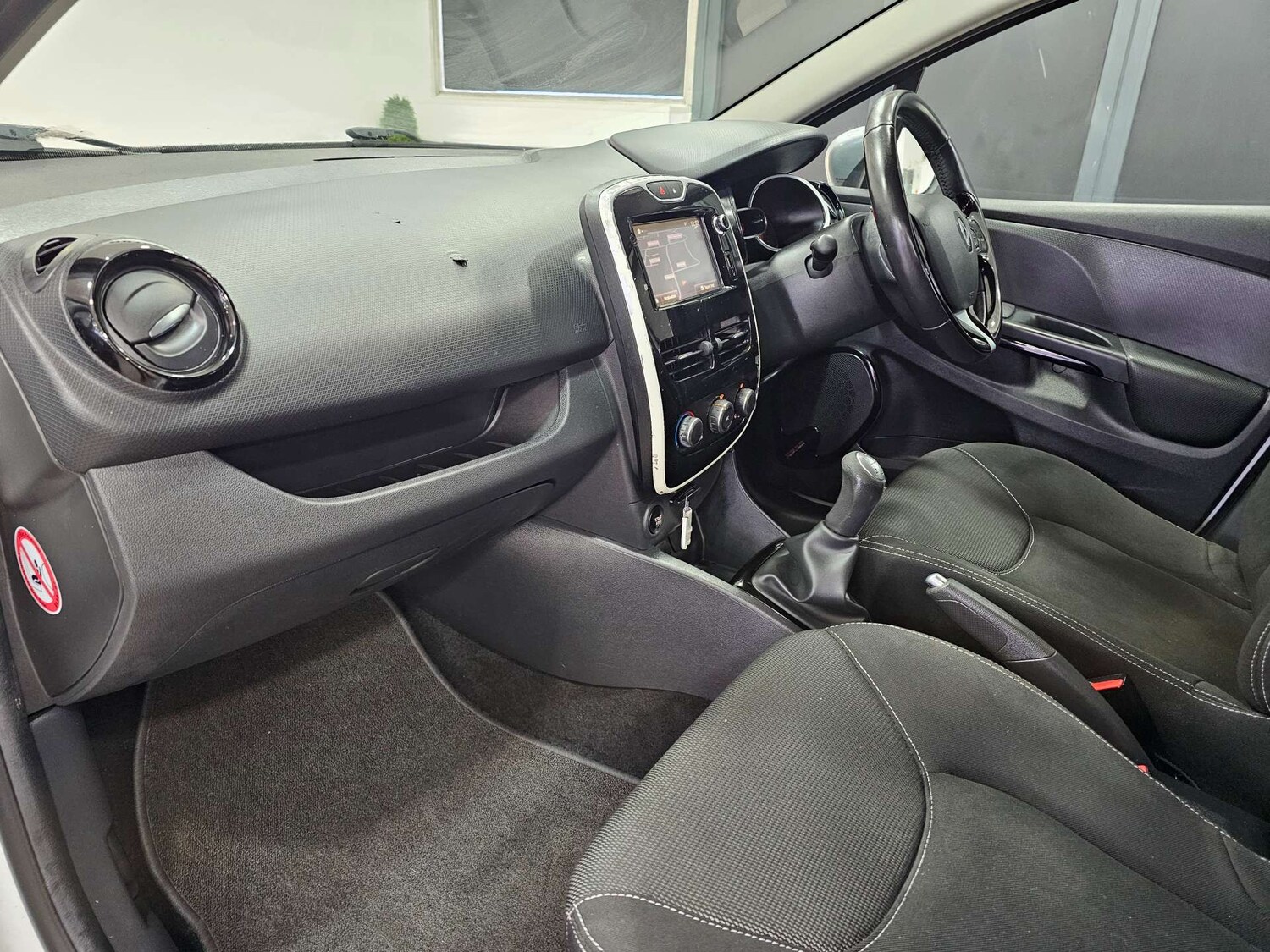 Used Renault Clio 2016 for sale - 77542688: Photo 84