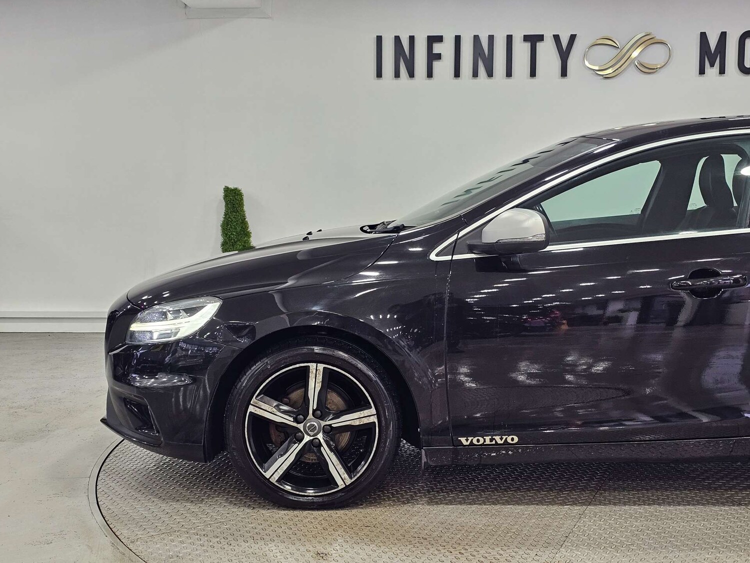 Used Volvo V40 2017 for sale - 77417621: Photo 22