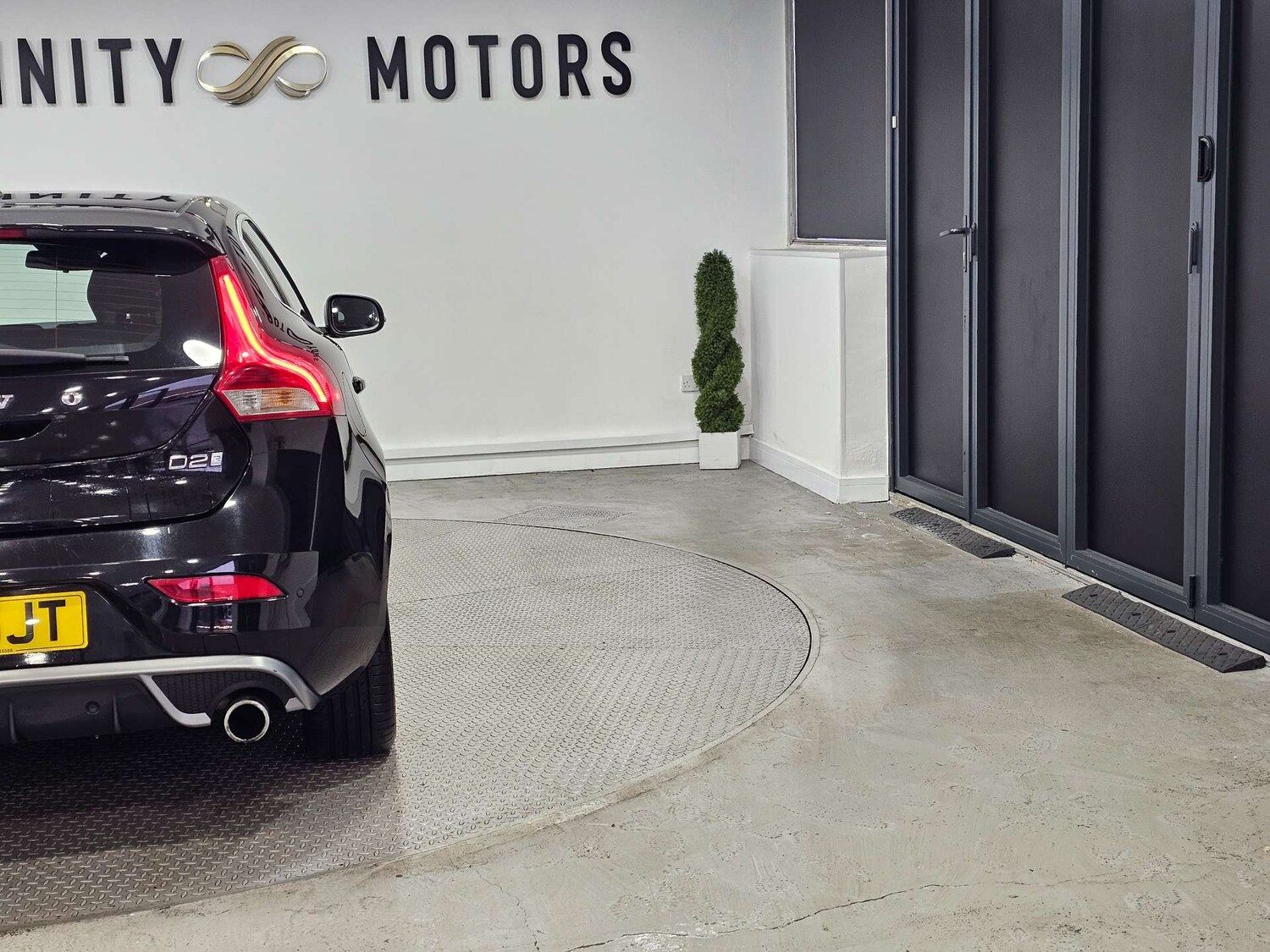 Used Volvo V40 2017 for sale - 77417621: Photo 30