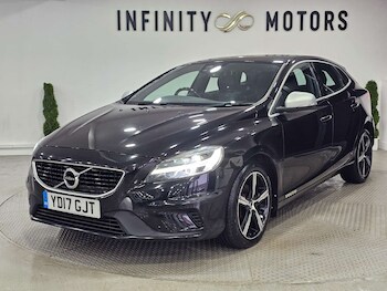 Used Volvo V40 2017 for sale - 77417621: Photo