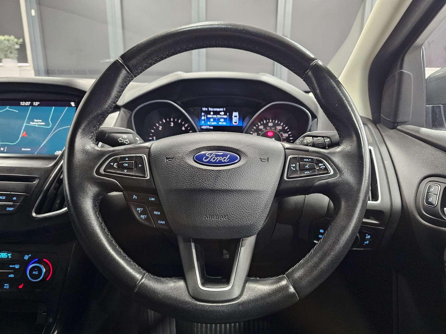 Used Ford Focus 2017 for sale - 76972325: Photo 15