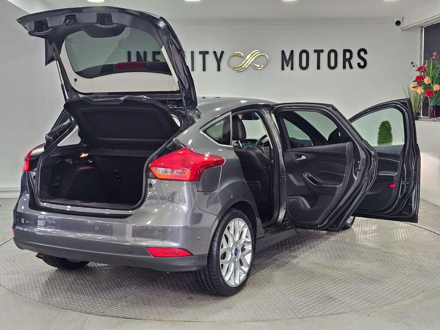 Used Ford Focus 2017 for sale - 76972325: Photo 36