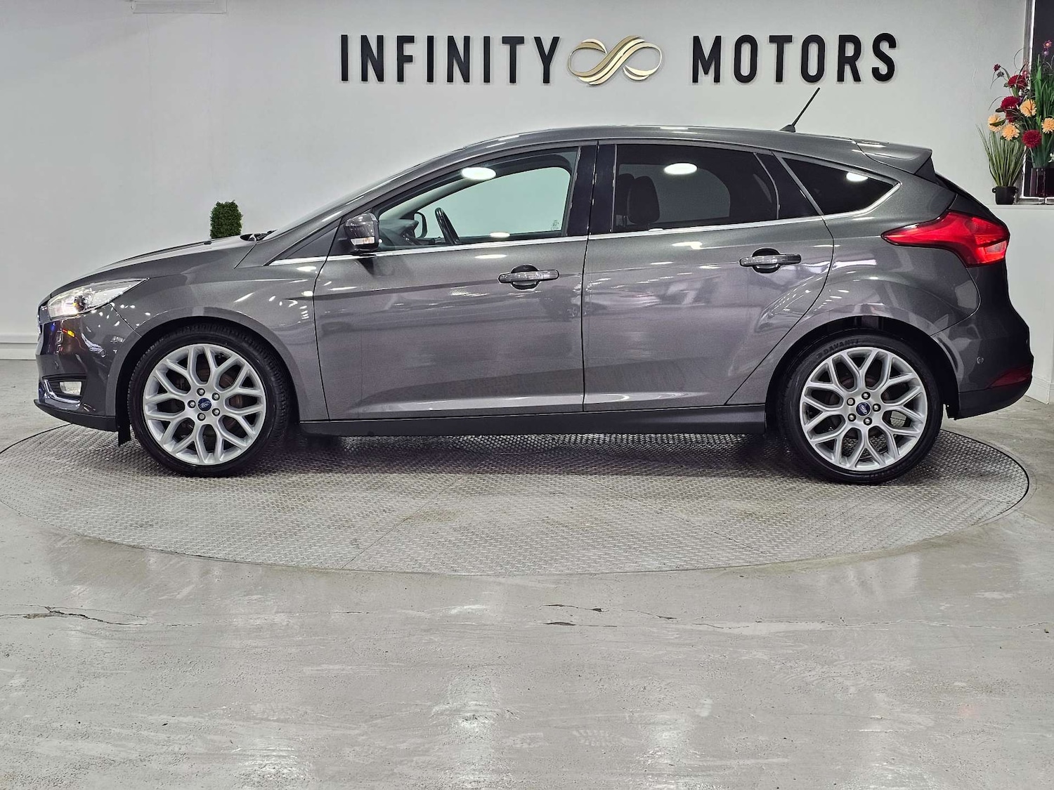 Used Ford Focus 2017 for sale - 76972325: Photo 38
