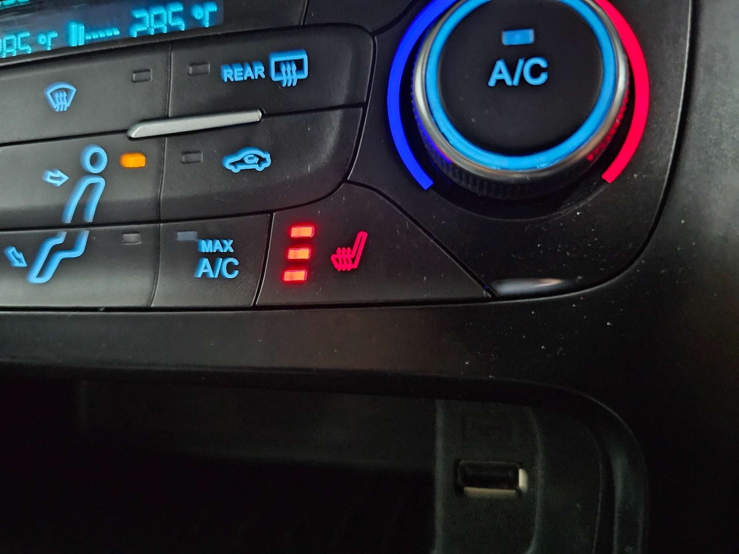 Used Ford Focus 2017 for sale - 76972325: Photo 7