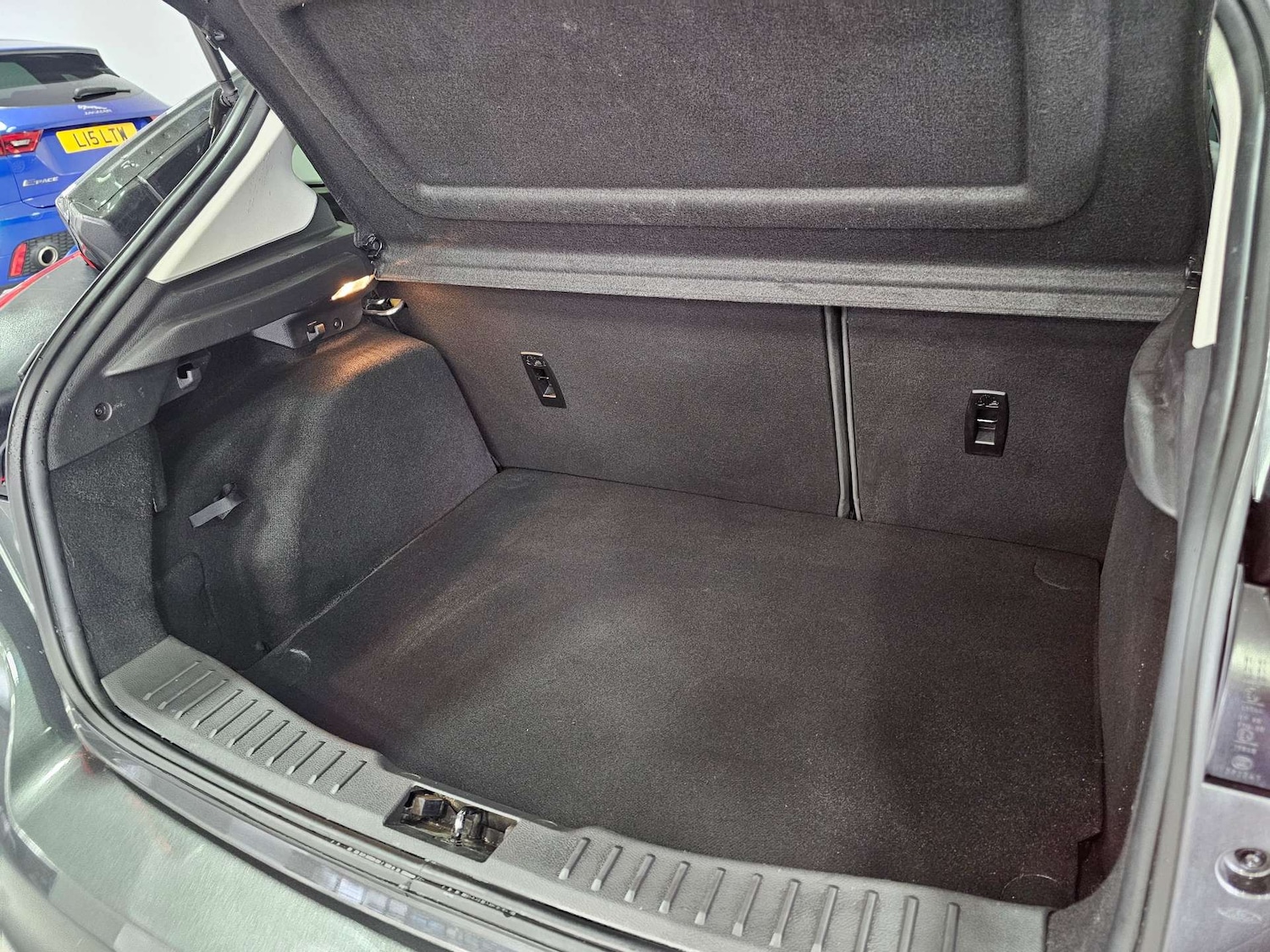 Used Ford Focus 2017 for sale - 76972325: Photo 93