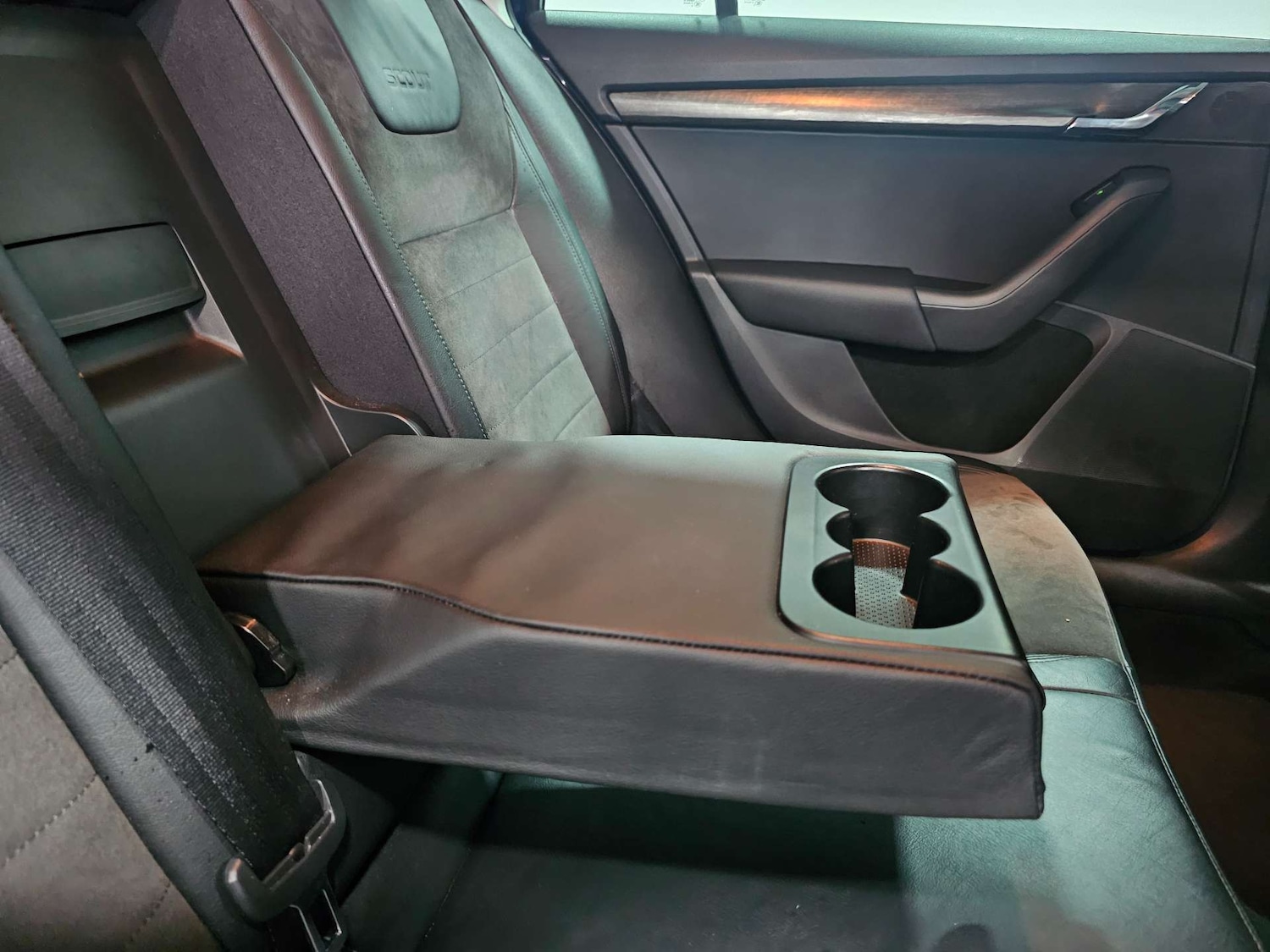 Used Skoda Octavia 2016 for sale - 77023566: Photo 79