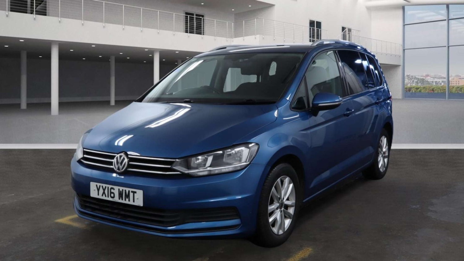 Used Volkswagen Touran 2016 for sale - 77073386: Photo 2
