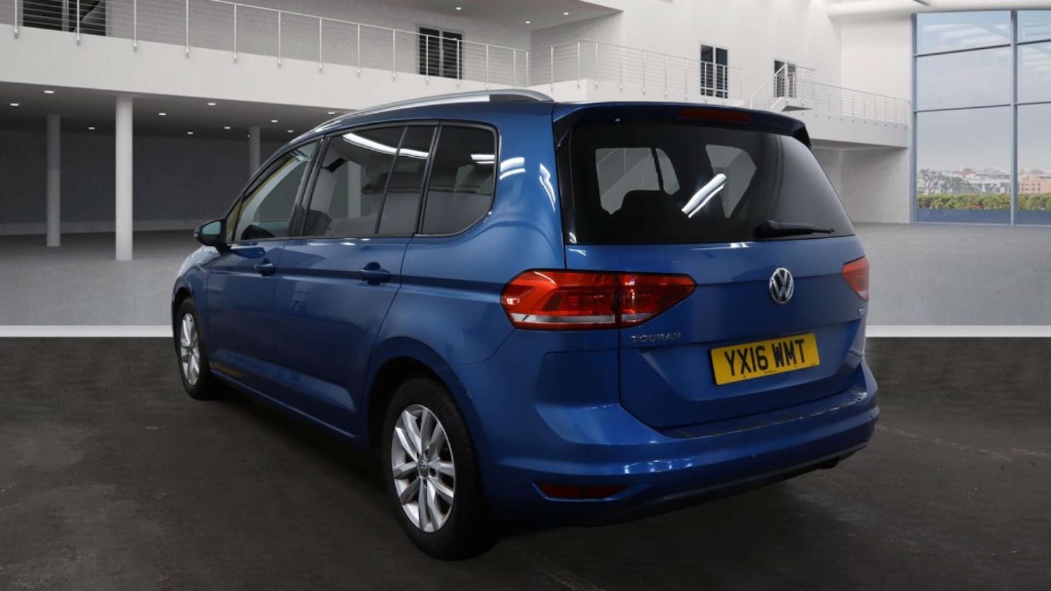 Used Volkswagen Touran 2016 for sale - 77073386: Photo 3