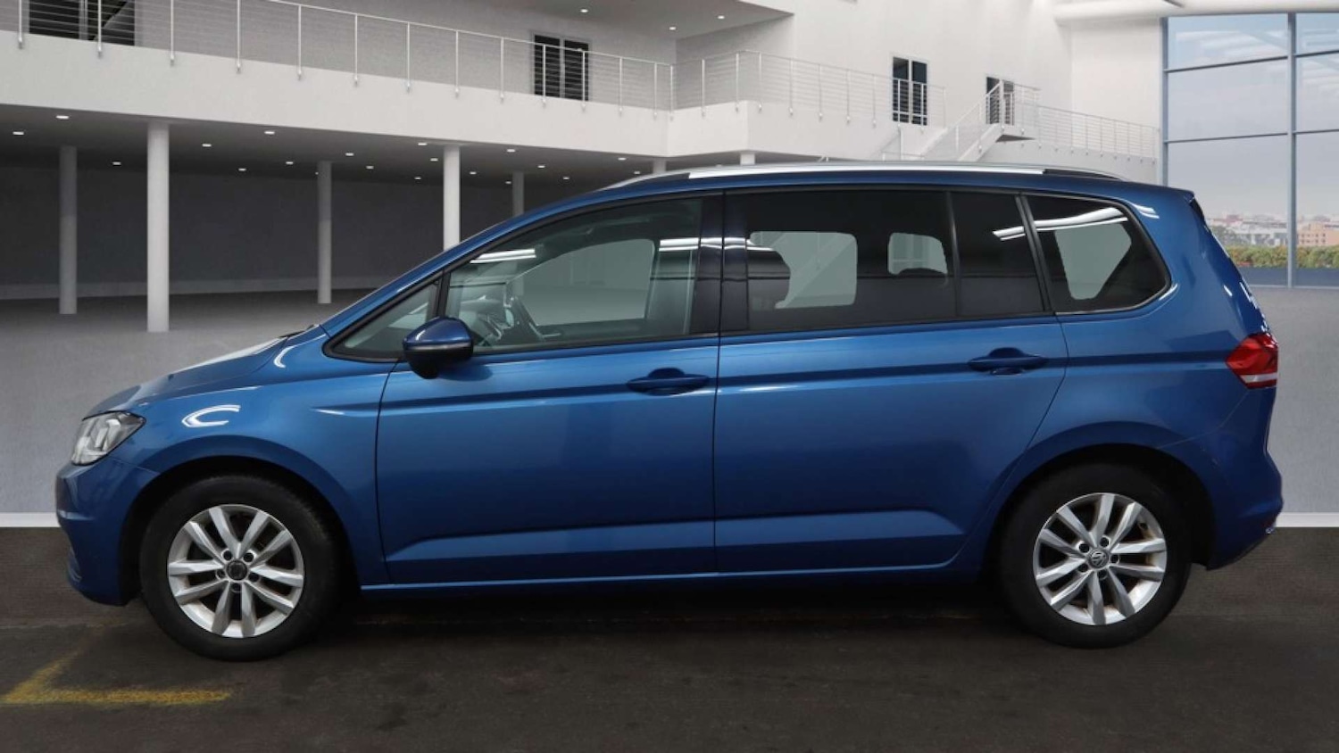 Used Volkswagen Touran 2016 for sale - 77073386: Photo 6