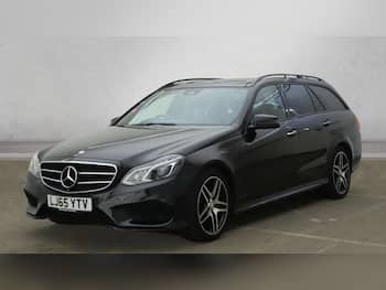 Used Mercedes-Benz E Class 2015 for sale - 79672642: Photo
