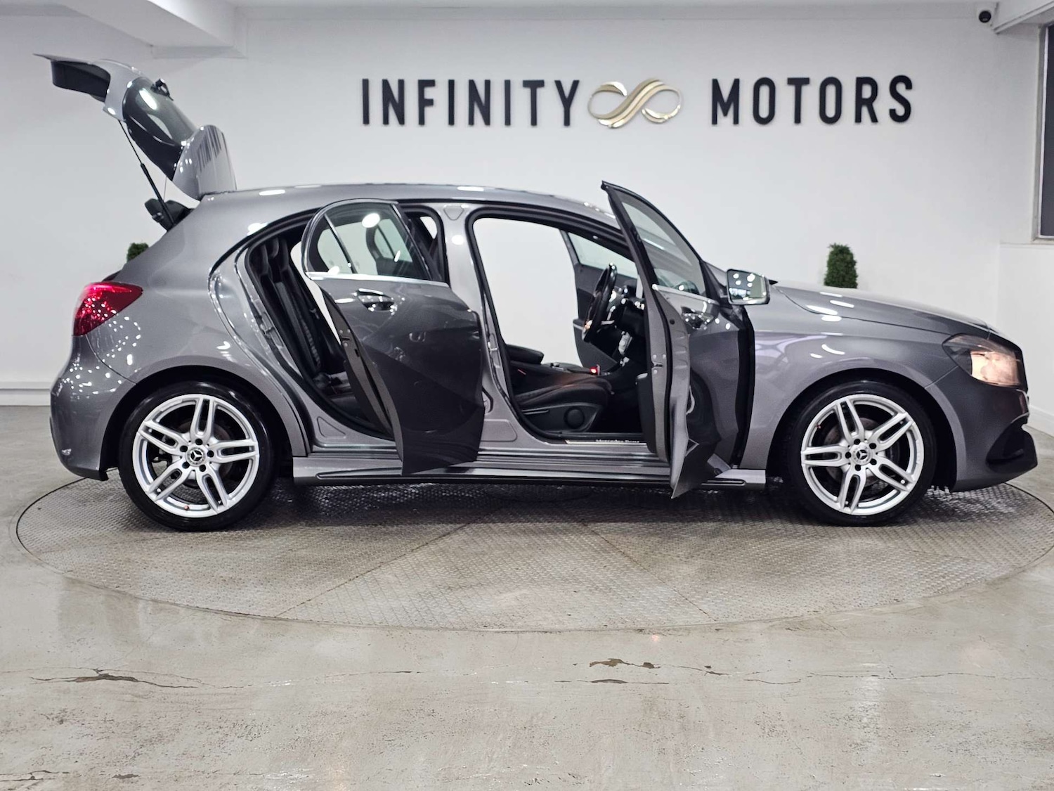 Used Mercedes-Benz A-Class 2018 for sale - 77797063: Photo 42