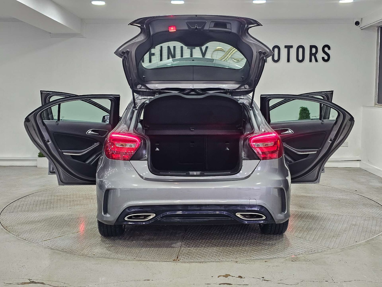 Used Mercedes-Benz A-Class 2018 for sale - 77797063: Photo 48