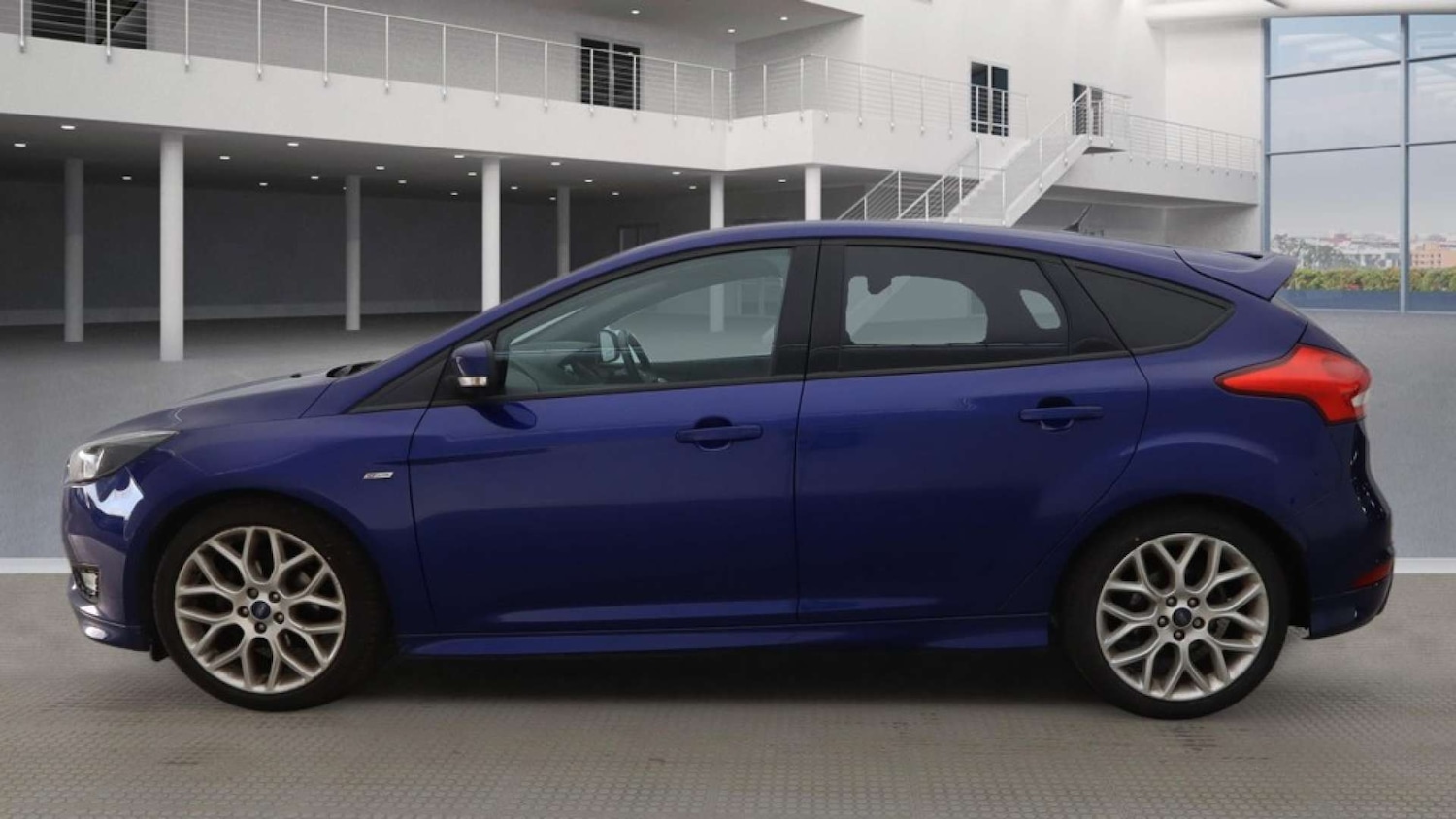 Used Ford Focus 2017 for sale - 77900973: Photo 8