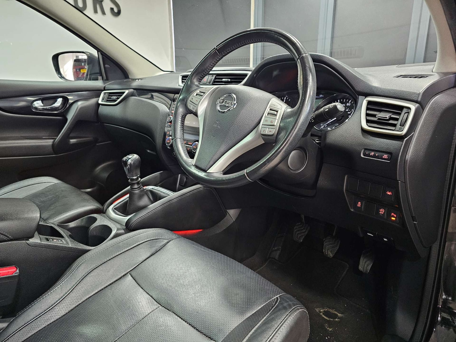 Used Nissan Qashqai 2016 for sale - 77805503: Photo 10