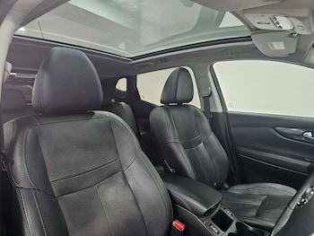 Used Nissan Qashqai 2016 for sale - 77805503: Photo