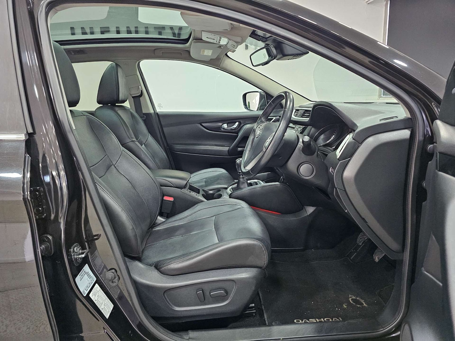 Used Nissan Qashqai 2016 for sale - 77805503: Photo 5