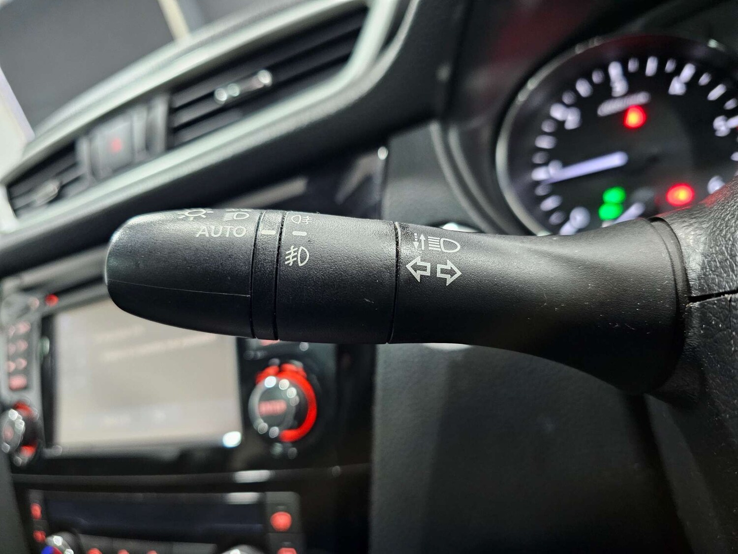 Used Nissan Qashqai 2016 for sale - 77805503: Photo 60