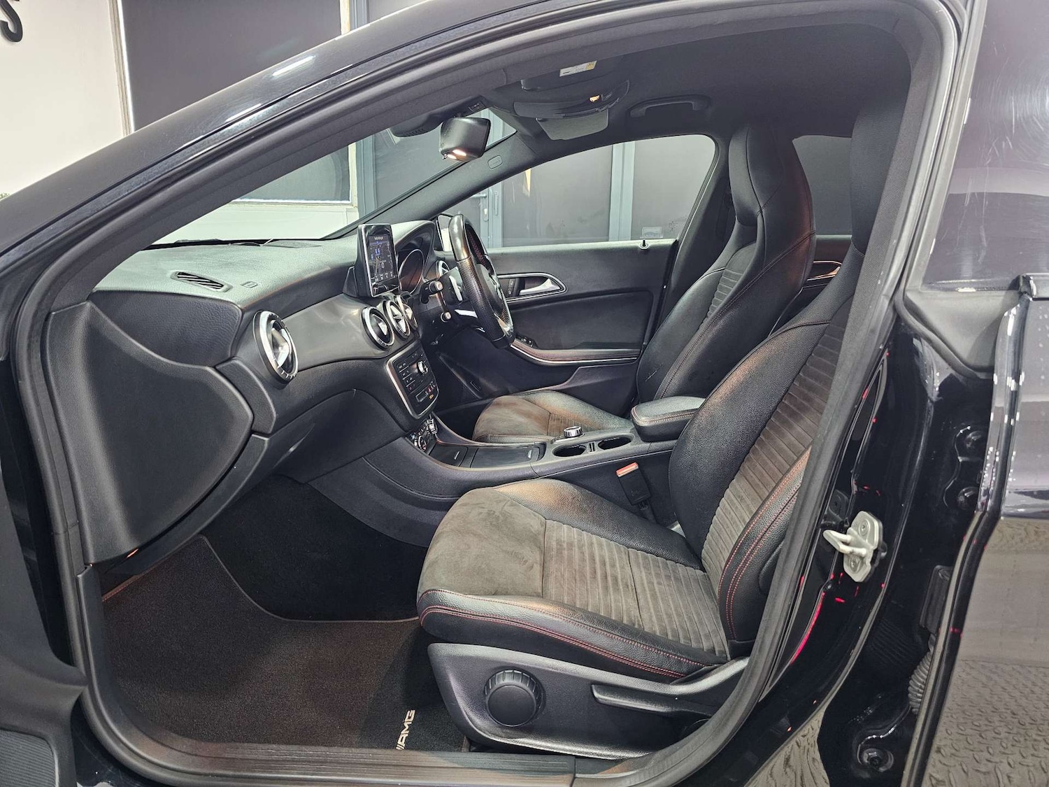 Used Mercedes-Benz CLA 2016 for sale - 78108343: Photo 94