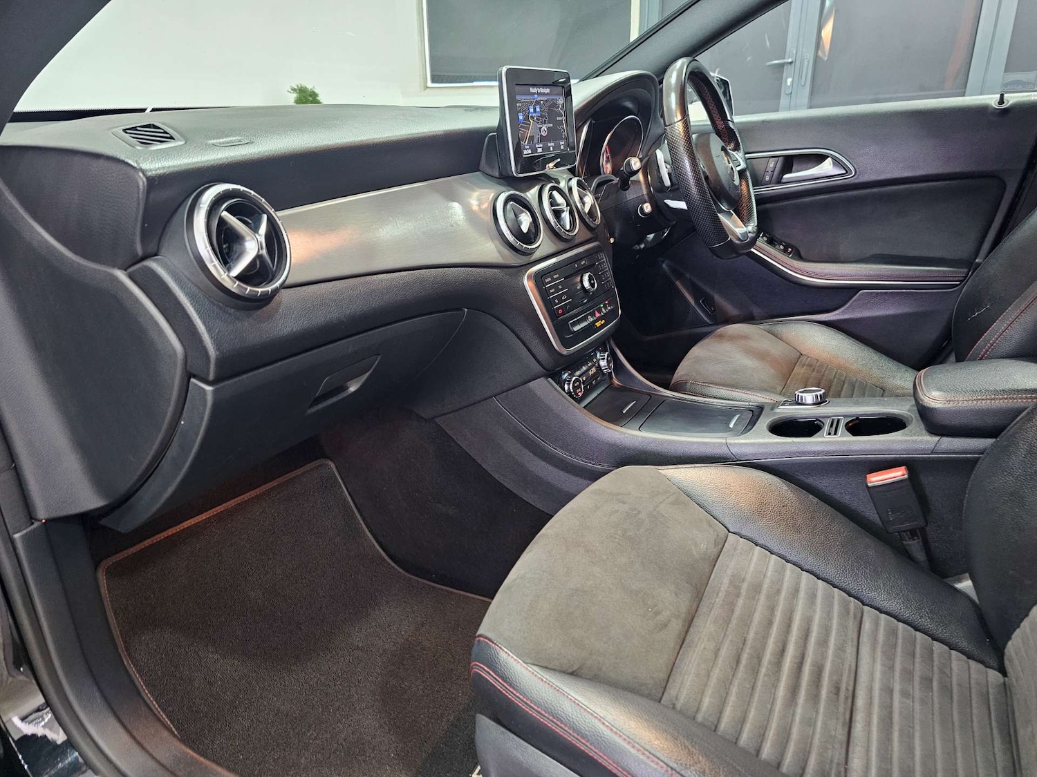 Used Mercedes-Benz CLA 2016 for sale - 78108343: Photo 95