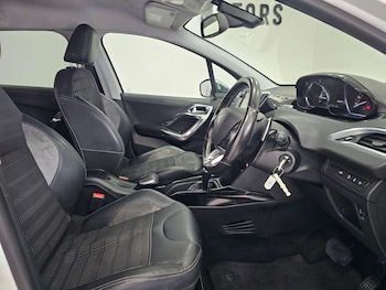 Used Peugeot 2008 2015 for sale - 78926434: Photo