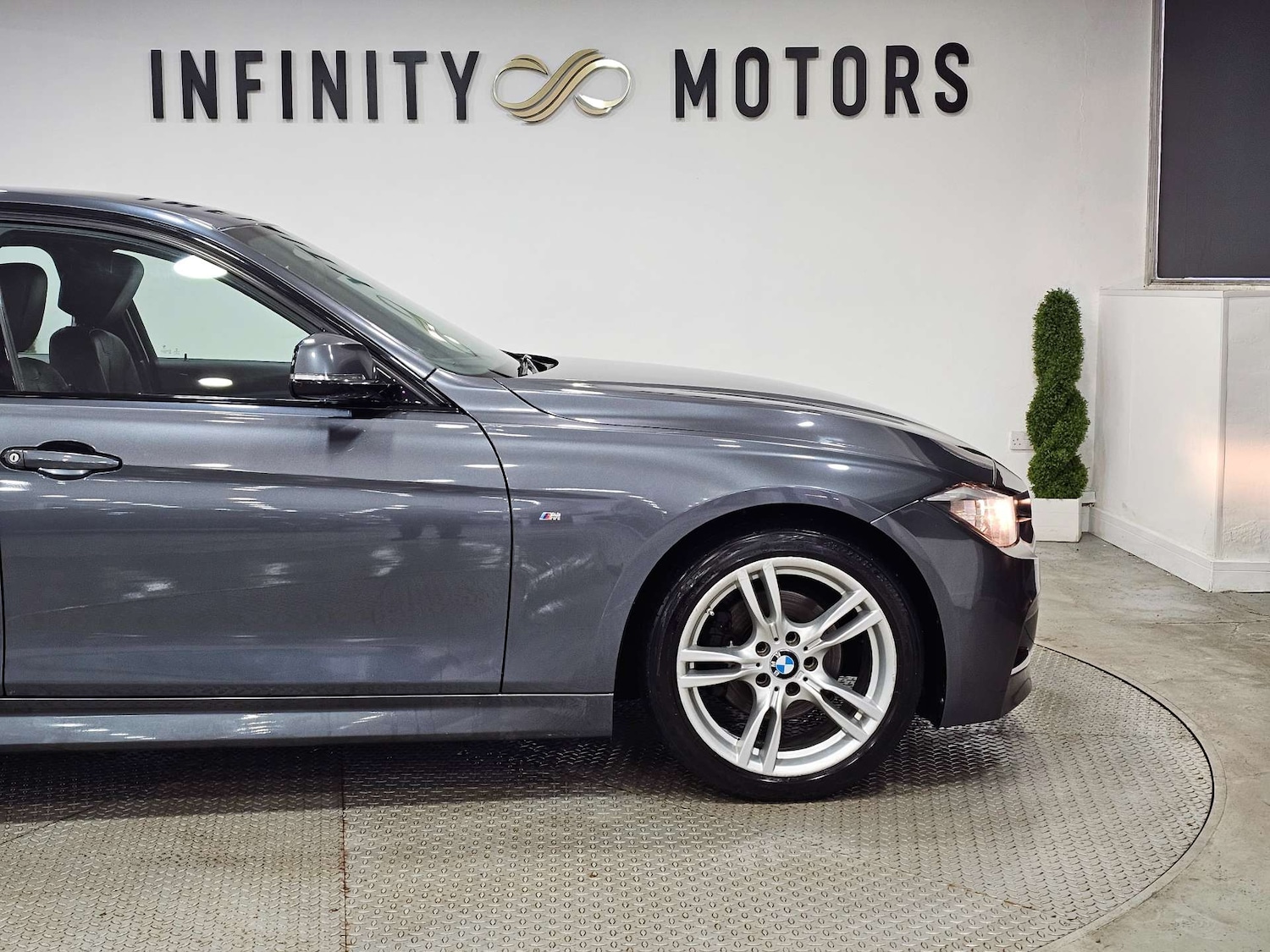 Used BMW 3 Series 2015 for sale - 77139221: Photo 24