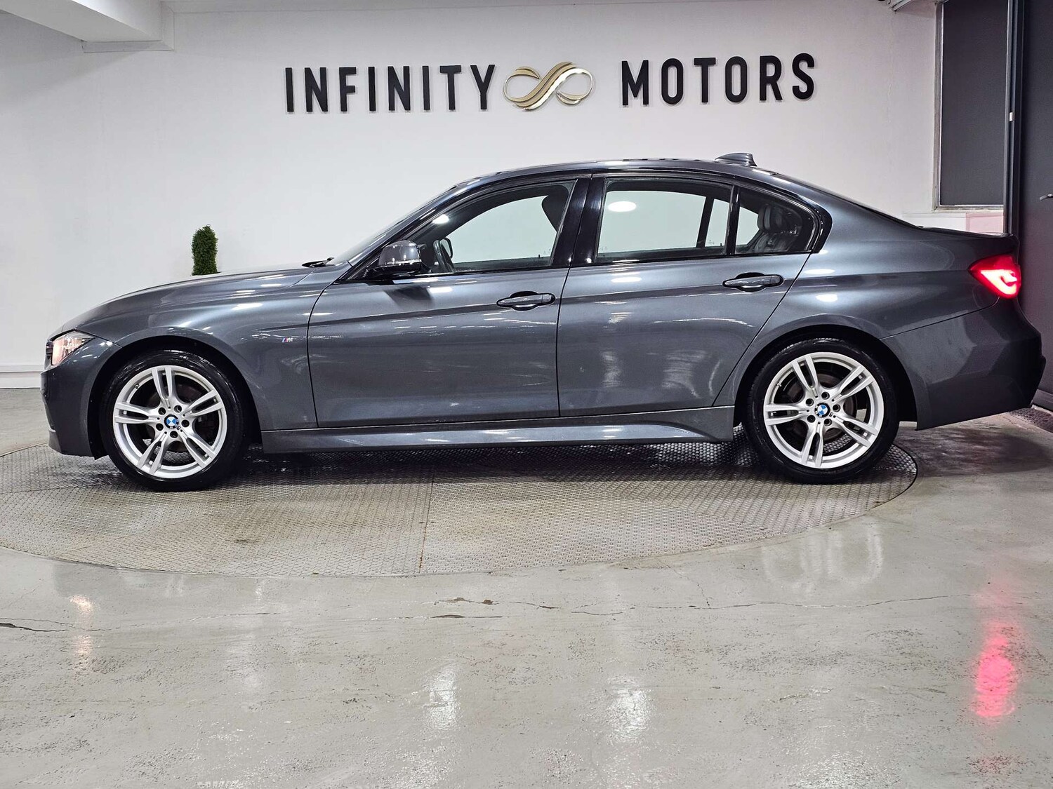 Used BMW 3 Series 2015 for sale - 77139221: Photo 41