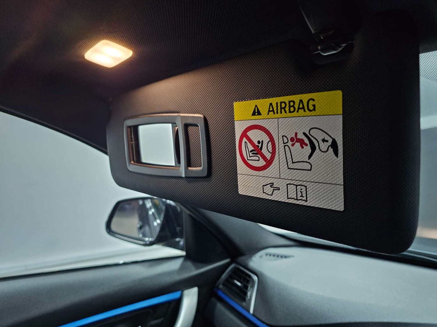 Used BMW 3 Series 2015 for sale - 77139221: Photo 60