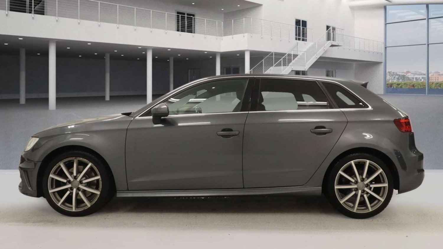 Used Audi A3 2014 for sale - 77184835: Photo 8