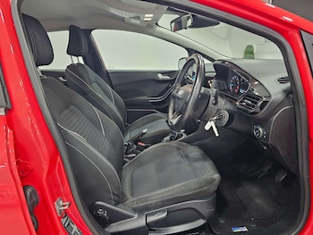 Used Ford Fiesta 2018 for sale - 76972417: Photo