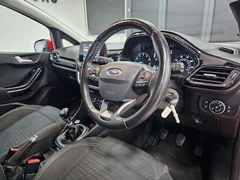 Used Ford Fiesta 2018 for sale - 76972417: Photo