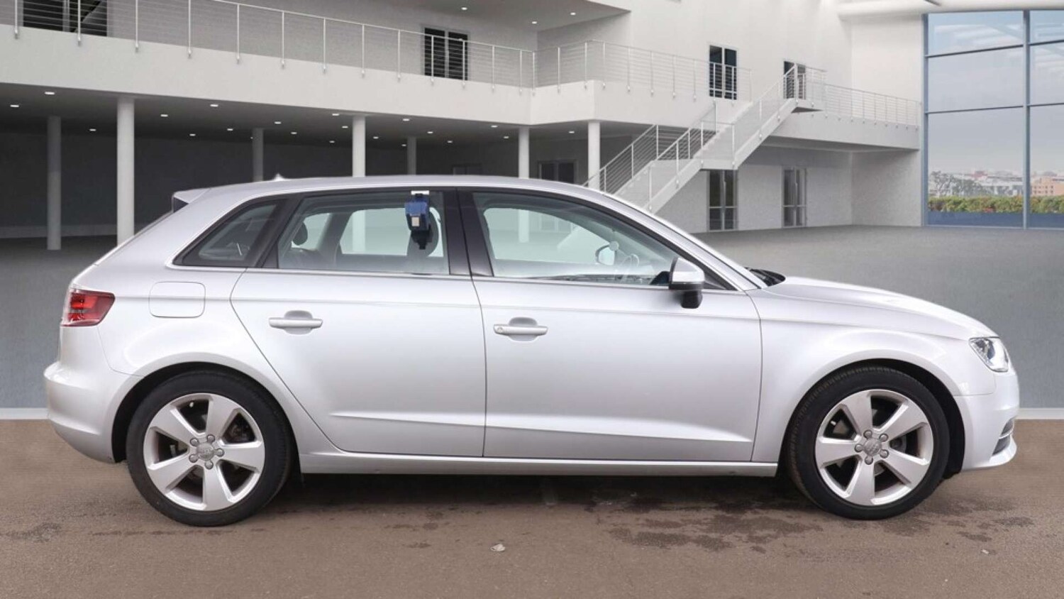 Used Audi A3 2014 for sale - 77920606: Photo 7