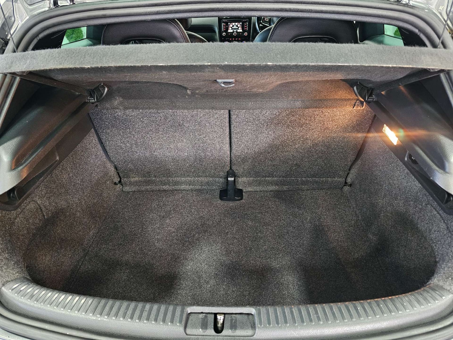 Used Volkswagen Scirocco 2015 for sale - 77449507: Photo 50