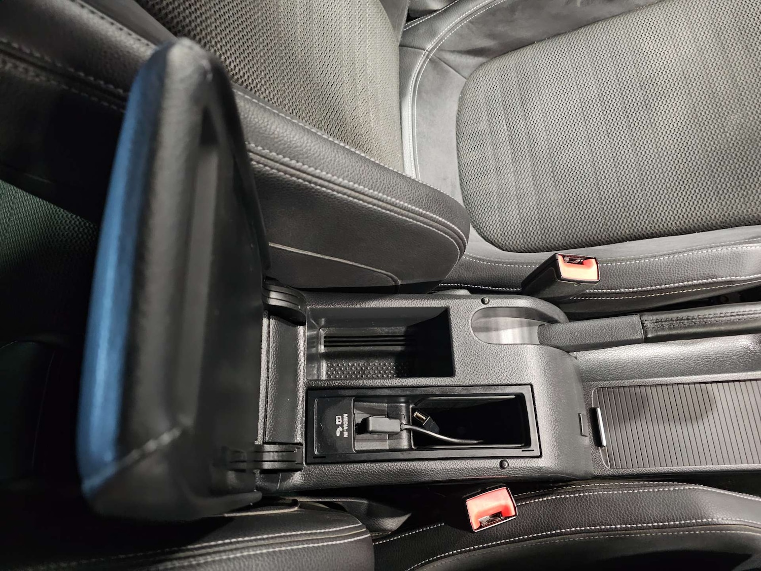 Used Volkswagen Scirocco 2015 for sale - 77449507: Photo 64